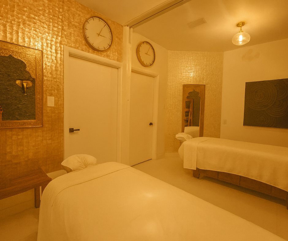 Couples massage room with two tables at Neo Brickell Massage in Brickell Miami